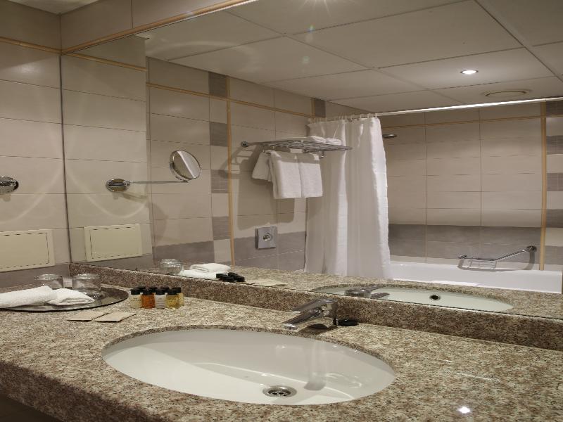 Monika Centrum Hotels image