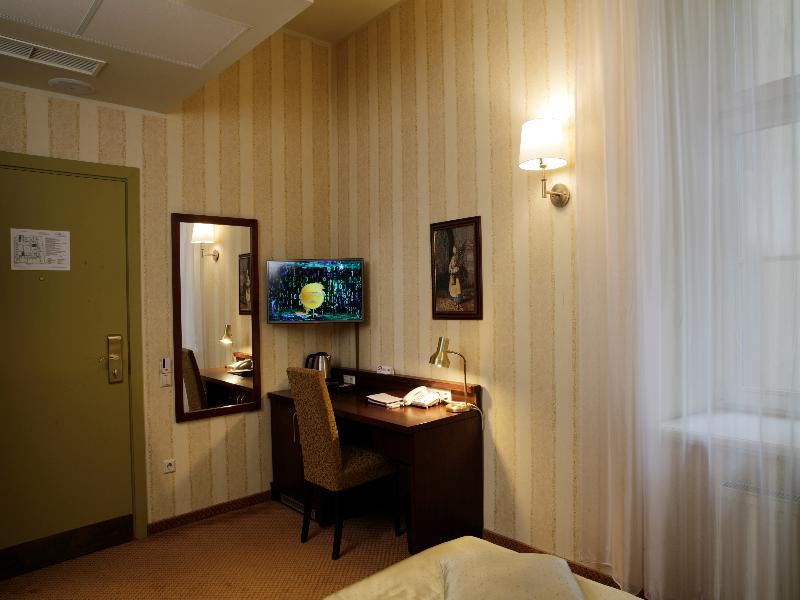 Monika Centrum Hotels image