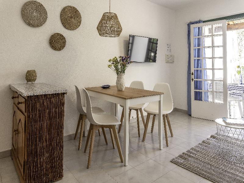 Las Brisas I & II image