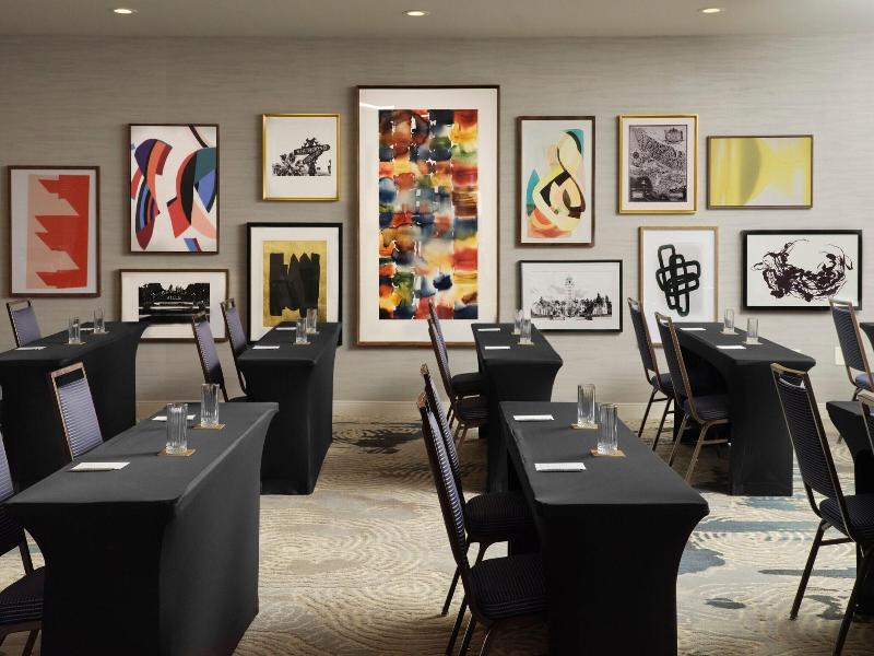 Burton House, Beverly Hills, A Tribute Portfolio image