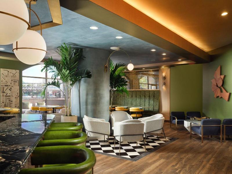 Burton House, Beverly Hills, A Tribute Portfolio image