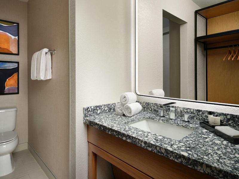Burton House, Beverly Hills, A Tribute Portfolio image