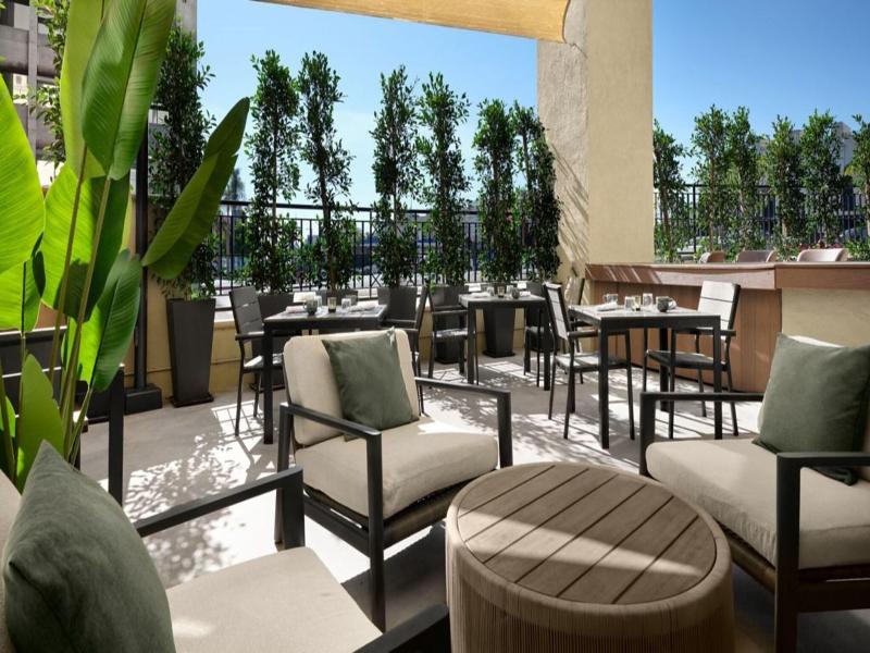 Burton House, Beverly Hills, A Tribute Portfolio image