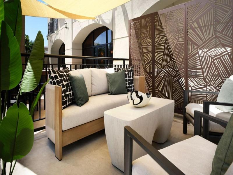 Burton House, Beverly Hills, A Tribute Portfolio image