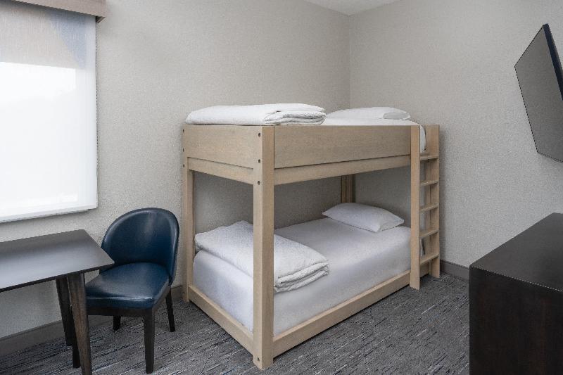 Holiday Inn Express Orlando Airport image
