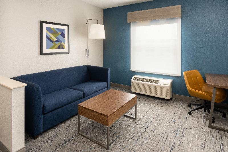 Holiday Inn Express Orlando Airport image