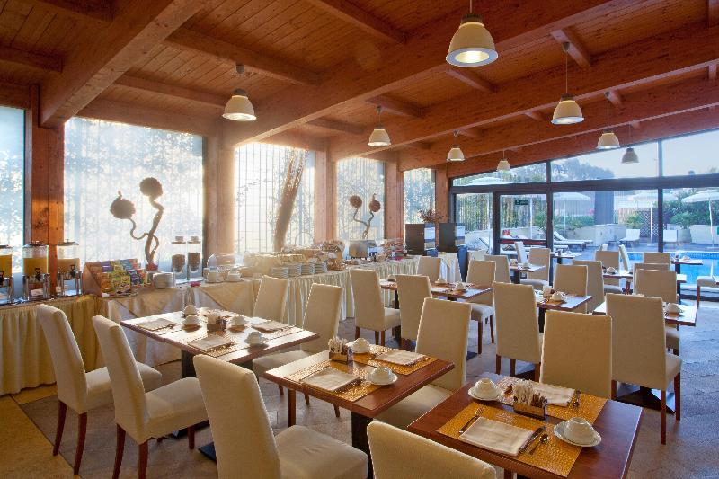 Holiday Inn Cagliari Holiday Inn Cagliari