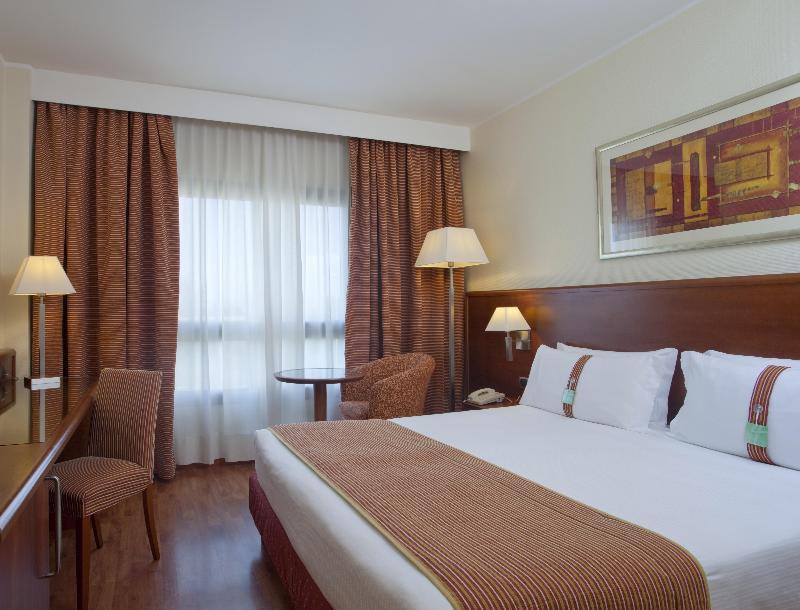Holiday Inn Cagliari Holiday Inn Cagliari