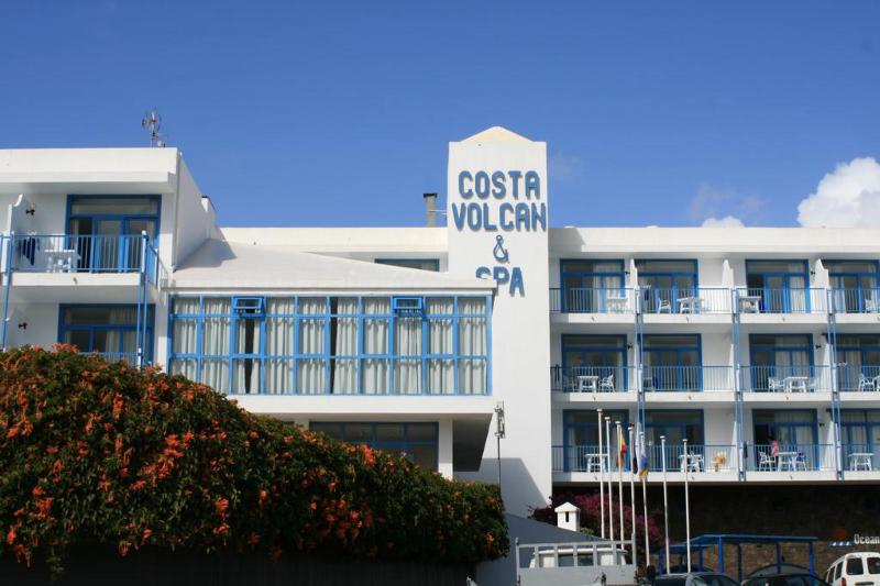 Costa Volcan Aparthotel and Spa