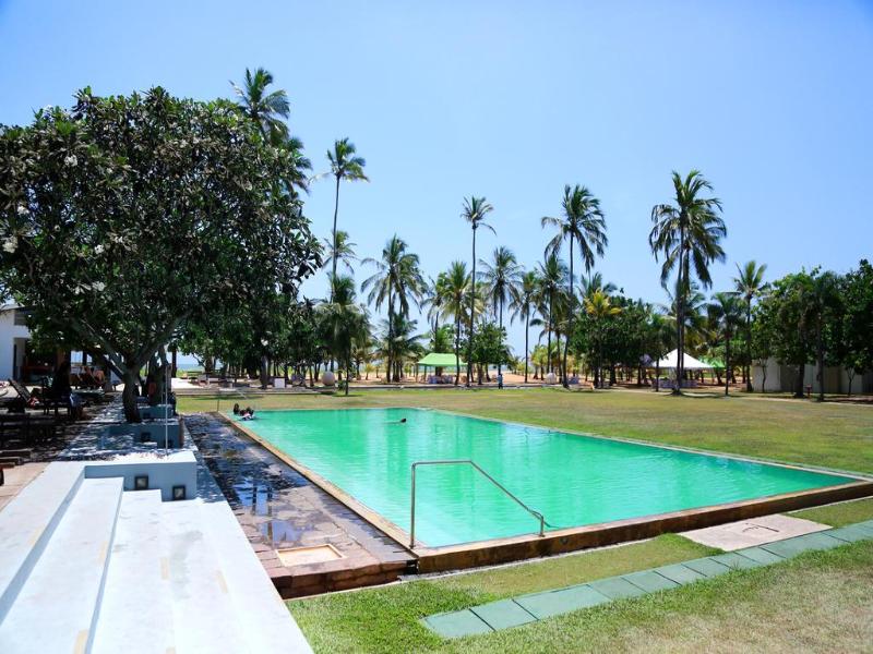 Pegasus Reef - A Beach Resort in Colombo image