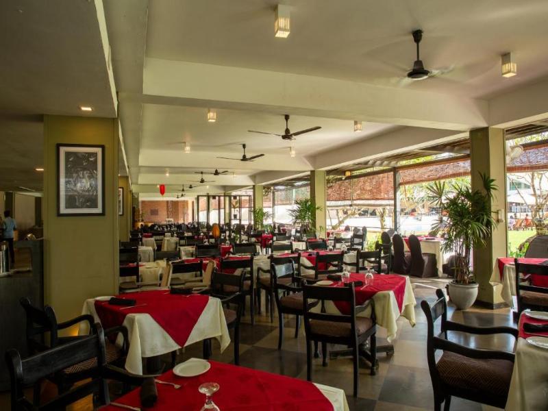 Pegasus Reef - A Beach Resort in Colombo image
