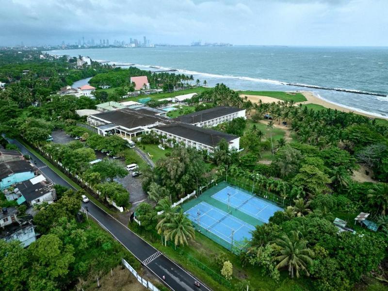 Pegasus Reef - A Beach Resort in Colombo image