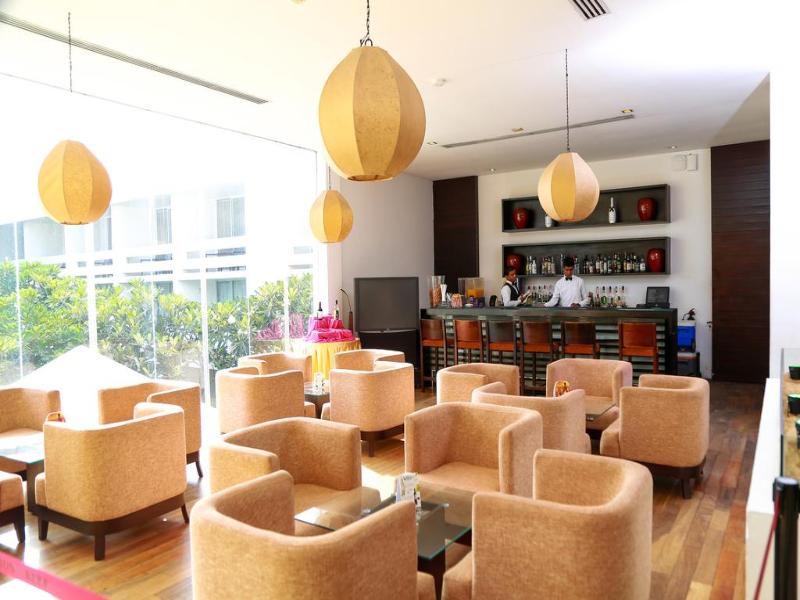Pegasus Reef - A Beach Resort in Colombo image