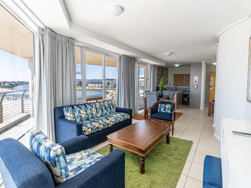 Lagoon Beach Hotel image