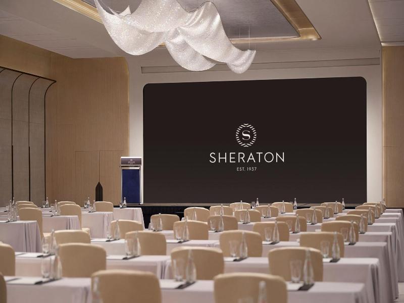 Sheraton Hong Kong Hotel & Towers image