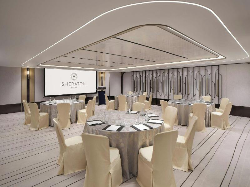 Sheraton Hong Kong Hotel & Towers image