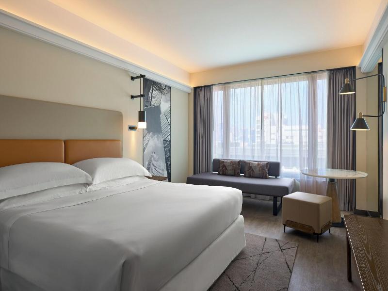Sheraton Hong Kong Hotel & Towers image
