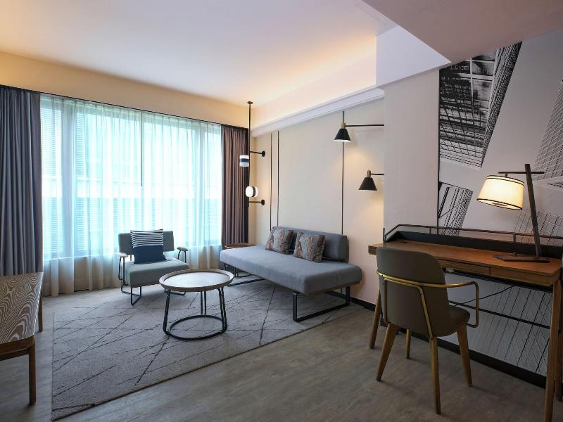 Sheraton Hong Kong Hotel & Towers image 9