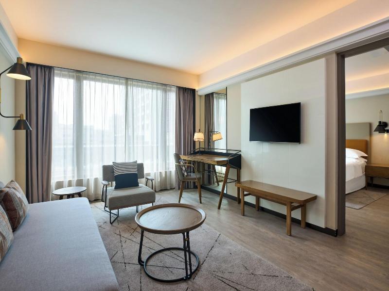 Sheraton Hong Kong Hotel & Towers image