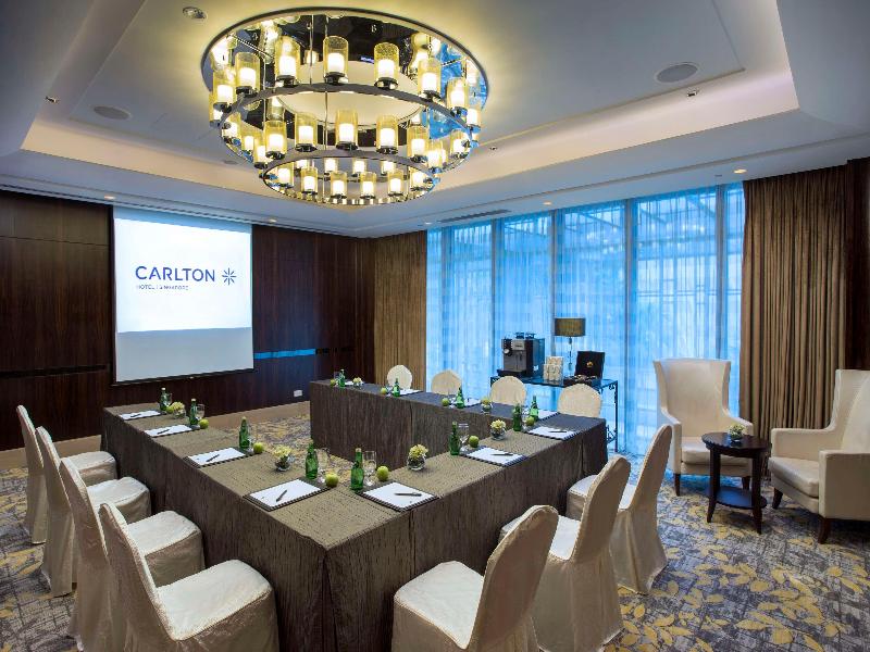 Carlton Hotel Singapore image