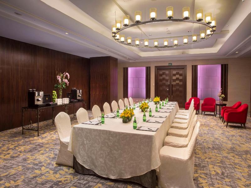 Carlton Hotel Singapore image