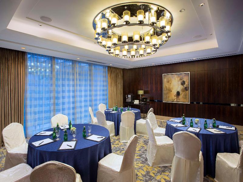 Carlton Hotel Singapore image
