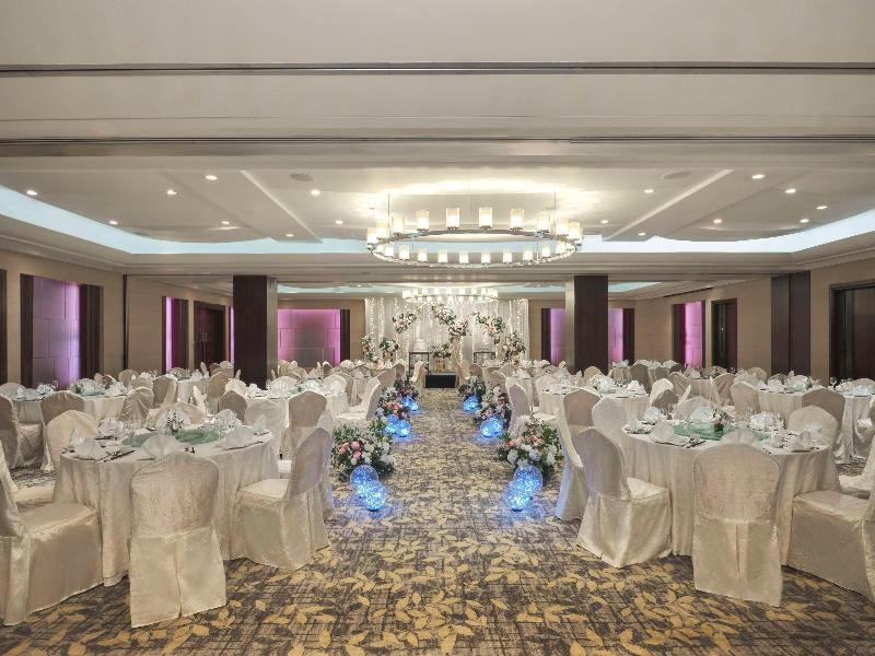 Carlton Hotel Singapore image