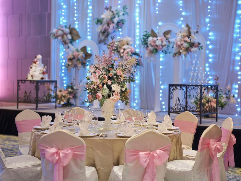 Carlton Hotel Singapore image