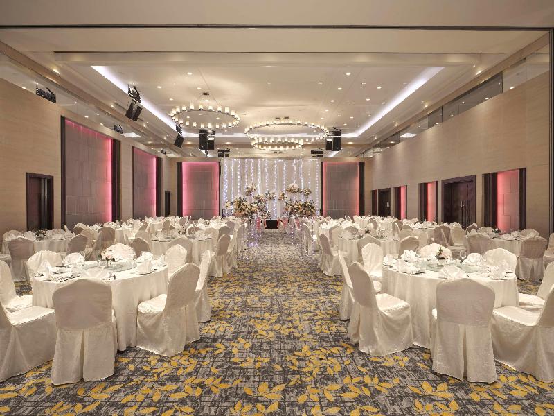 Carlton Hotel Singapore image