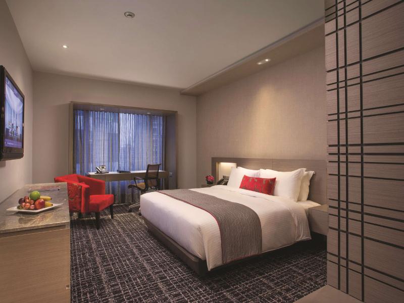 Carlton Hotel Singapore image