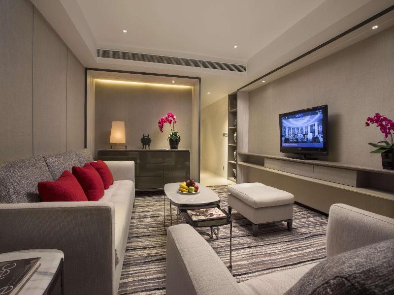 Carlton Hotel Singapore image
