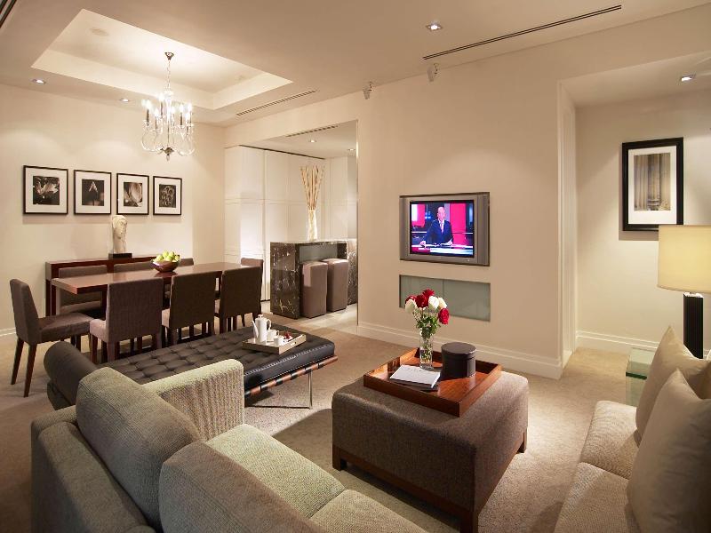 Carlton Hotel Singapore image