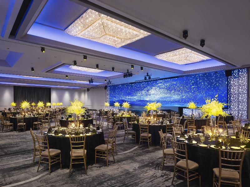 Hilton Singapore Orchard image