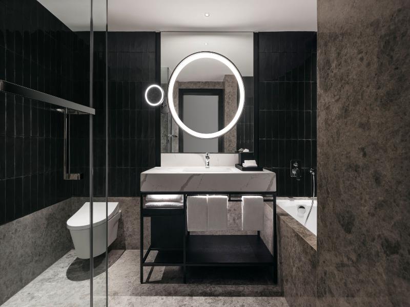 Hilton Singapore Orchard image