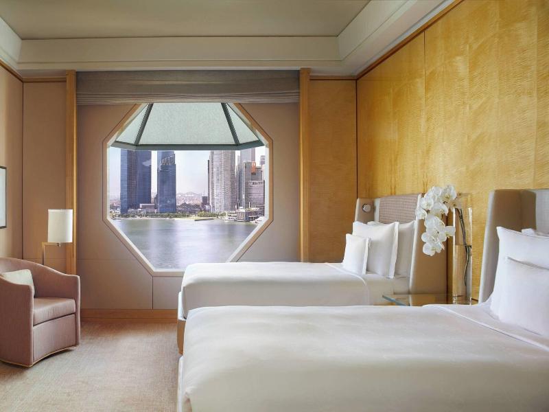 The Ritz-Carlton, Millenia Singapore image
