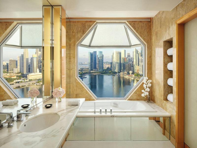 The Ritz-Carlton, Millenia Singapore image
