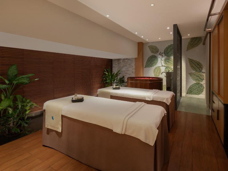 Millennium Hilton Bangkok image