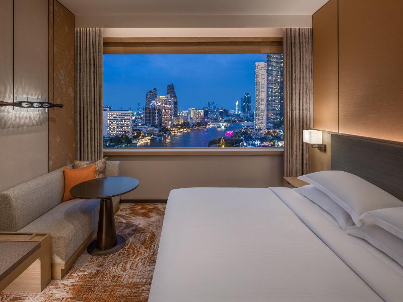 Millennium Hilton Bangkok image
