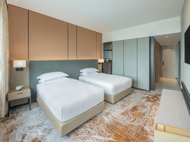 Millennium Hilton Bangkok image