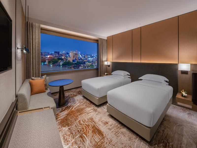 Millennium Hilton Bangkok image