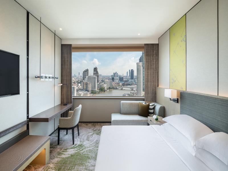 Millennium Hilton Bangkok image