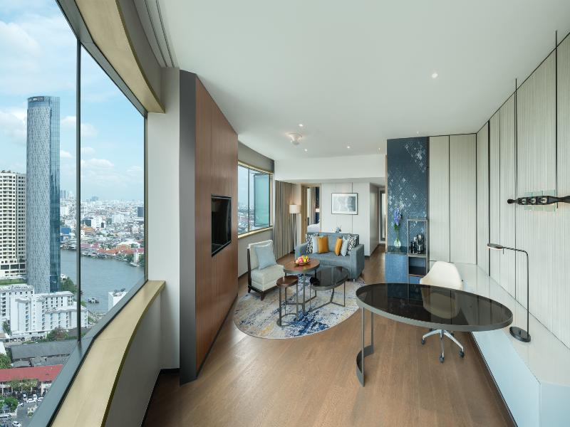 Millennium Hilton Bangkok image