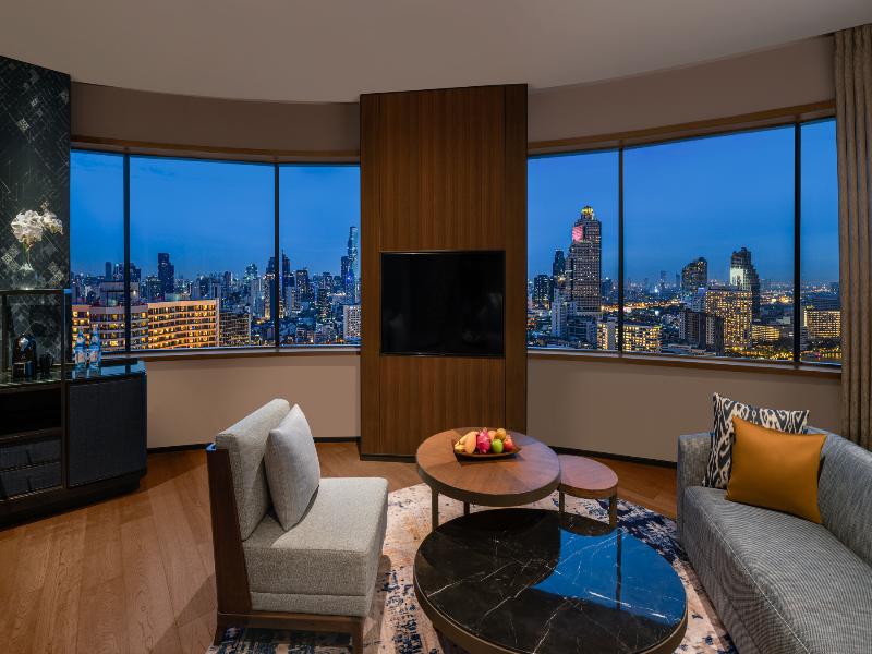 Millennium Hilton Bangkok image