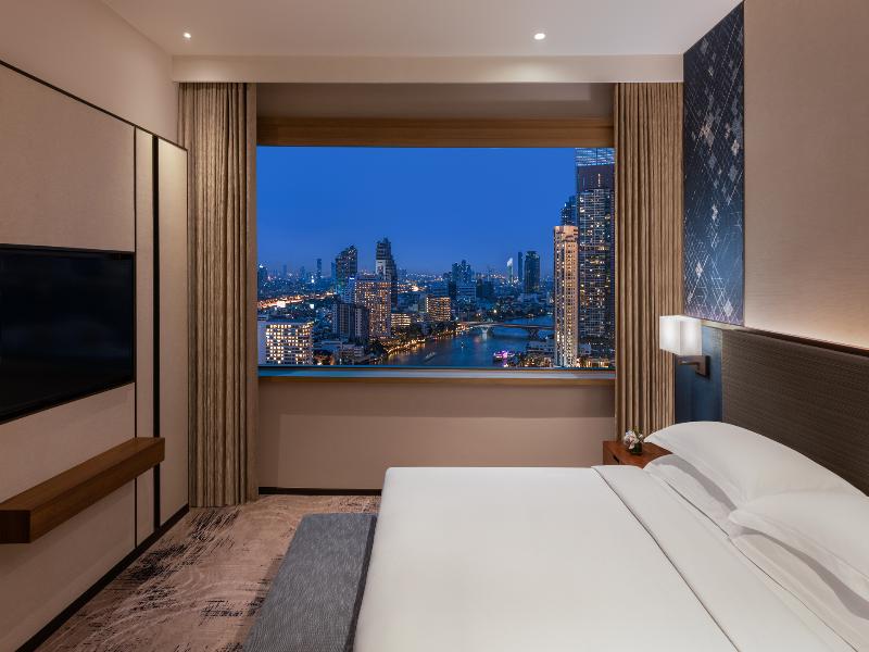 Millennium Hilton Bangkok image