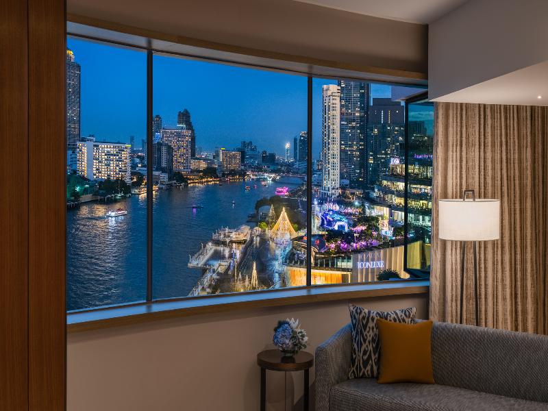 Millennium Hilton Bangkok image