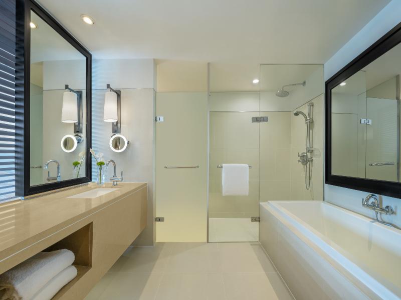 Millennium Hilton Bangkok image