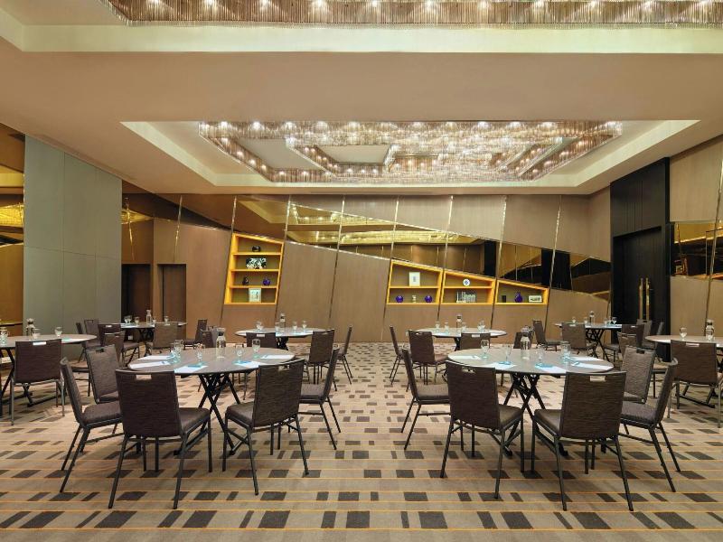 Le Meridien Kuala Lumpur image