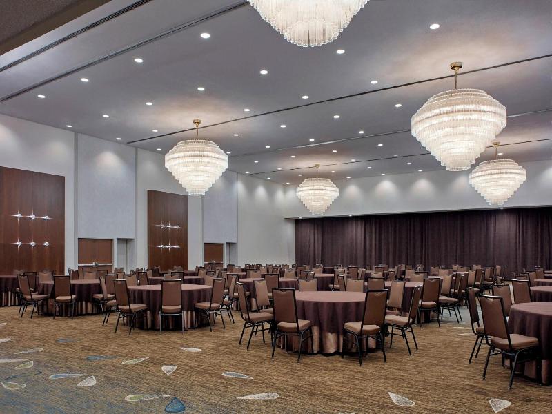 Delta Hotels Winnipeg image
