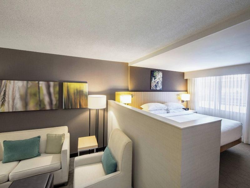Delta Hotels Winnipeg image