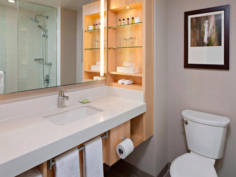 Delta Hotels Winnipeg image